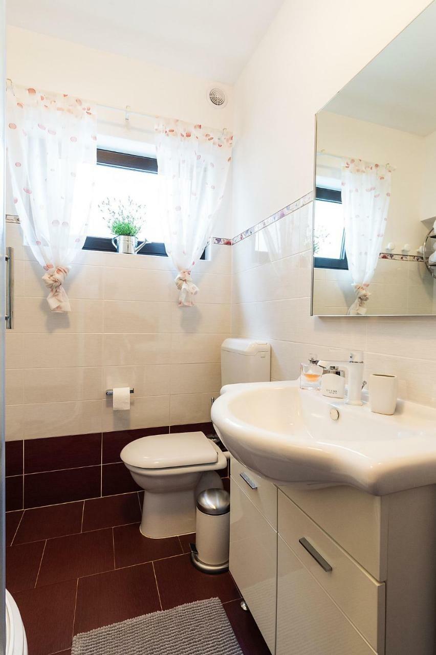 Apartment Auretta Novigrad  Екстер'єр фото