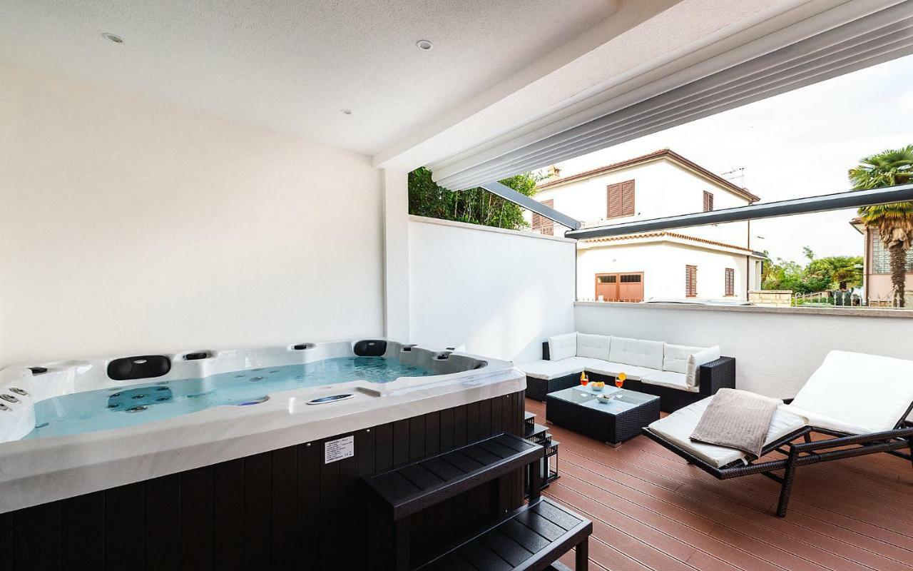 Apartment Auretta Novigrad  Екстер'єр фото